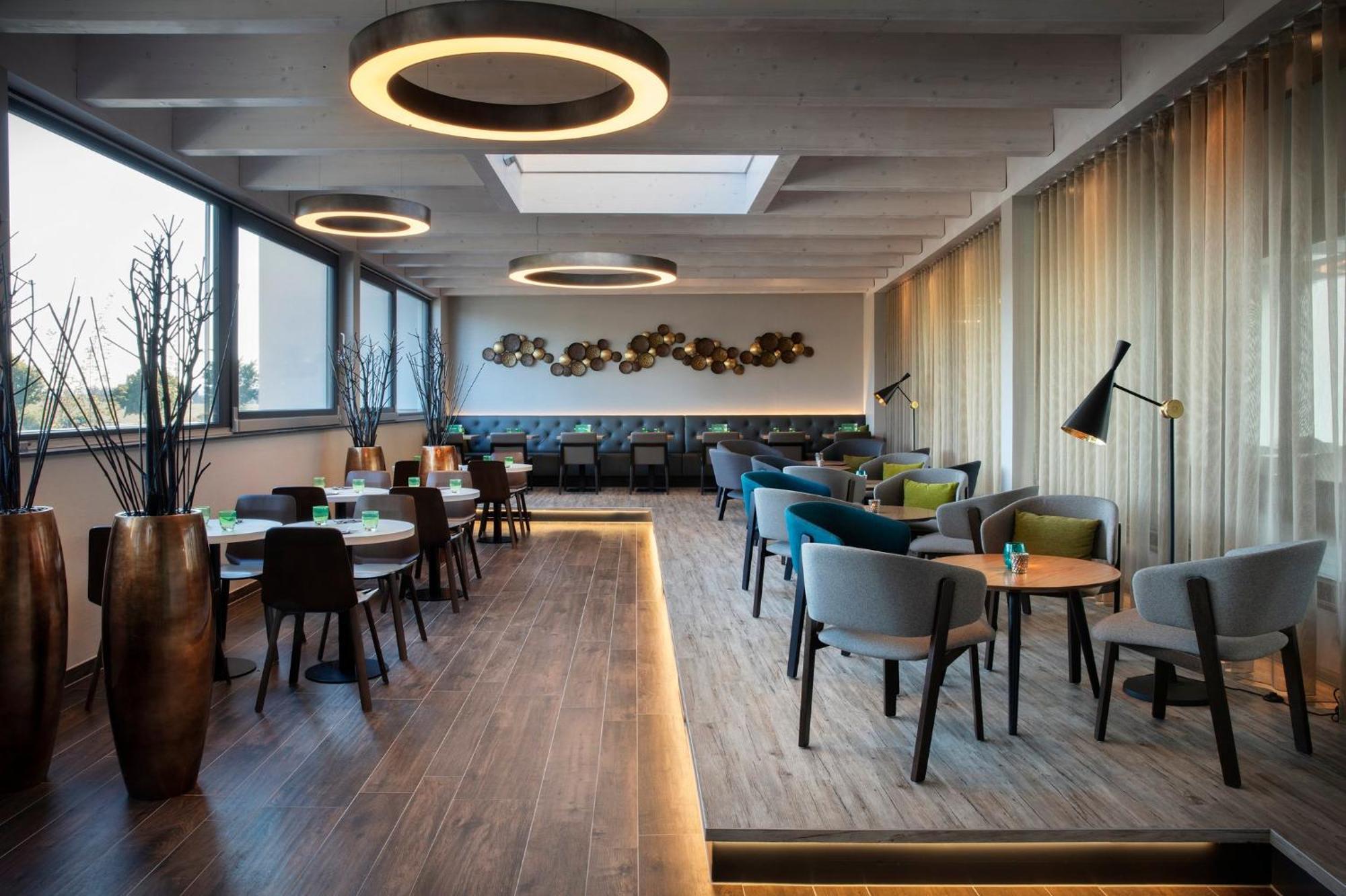 Holiday Inn - Villingen - Schwenningen By Ihg Exterior photo